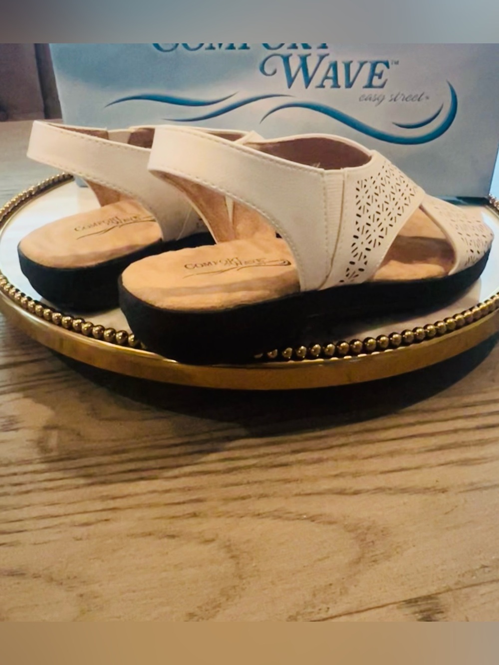 Easy Street Comfort Wave White Laser-Cut Slingback Sandals | Sz. 6 (NWB) - Picture 4 of 13